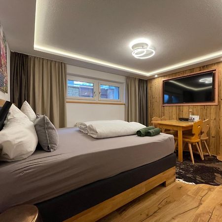 Quality Hosts Arlberg - Alptyrol Appartements Sankt Anton am Arlberg Exterior photo